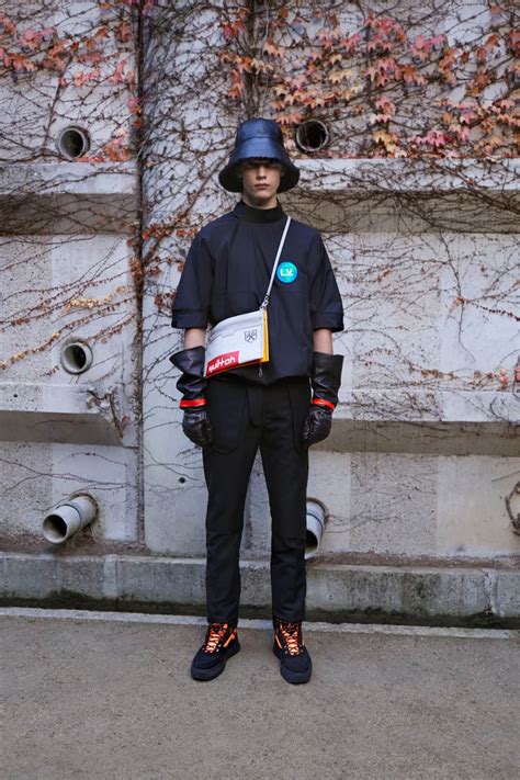 louis vuitton pre fall 2019 men hypebeast|Louis Vuitton Pre.